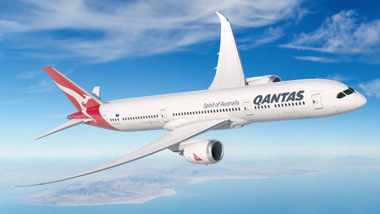 Qantas has resumed flights to New York, with services from Sydney taking off to the Big Apple for the first time in more than three years.